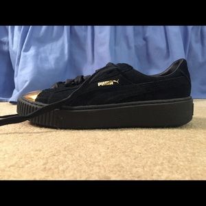 Retro style 90's puma platform sneakers
